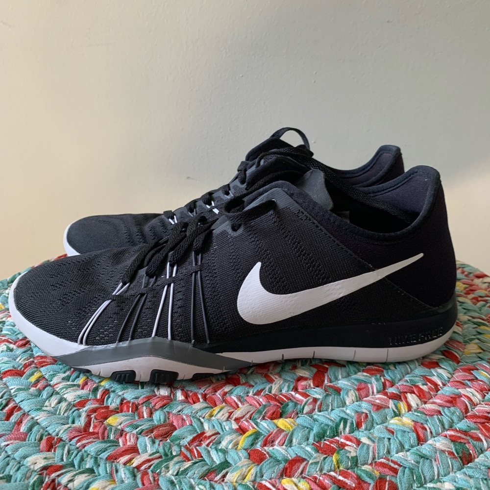 Nike Free TR 6 sneakers